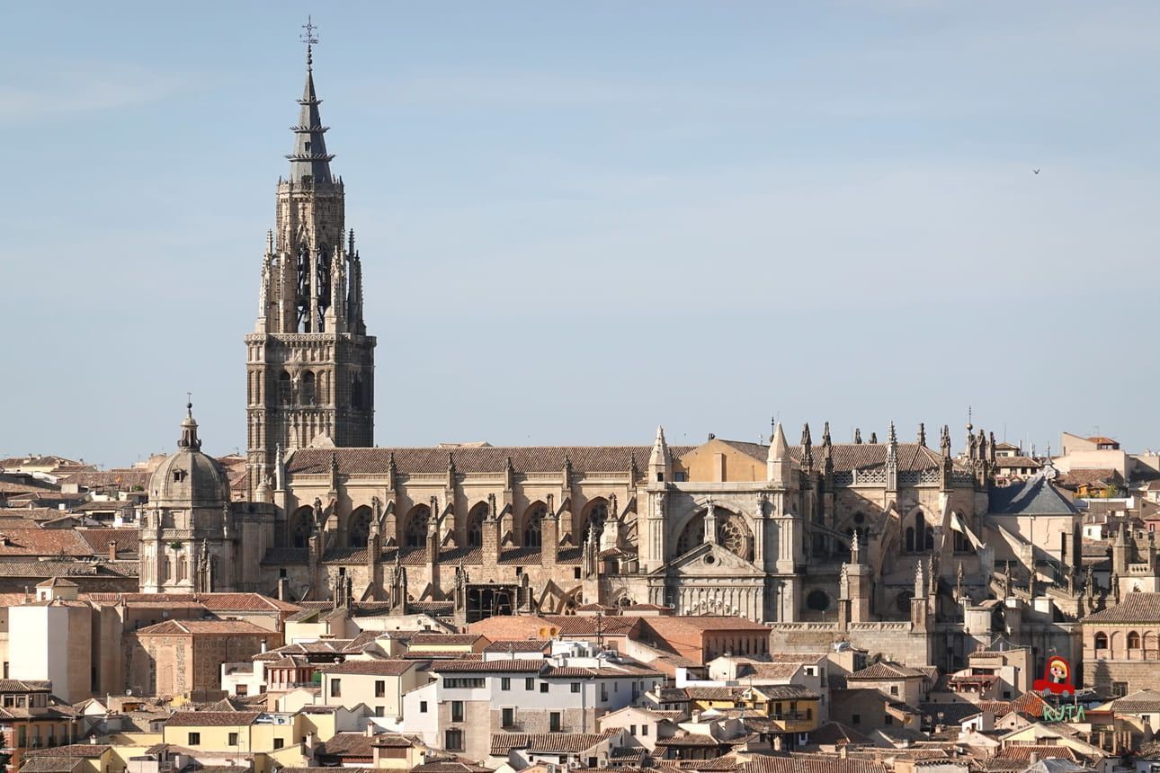 Provincia de Toledo en coche eléctrico Catedral de Toledo_provincia de Toledo en coche eléctrico