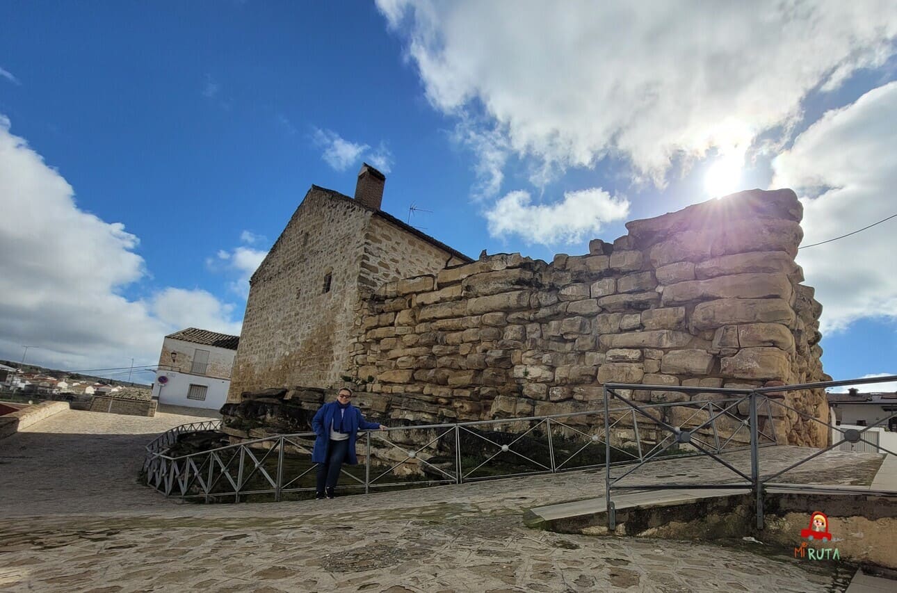 Tesoros prehistóricos de la provincia de Jaén Tesoros-prehistoricos-de-la-provincia-de-jaen_Muralla ciclópea de Ibros