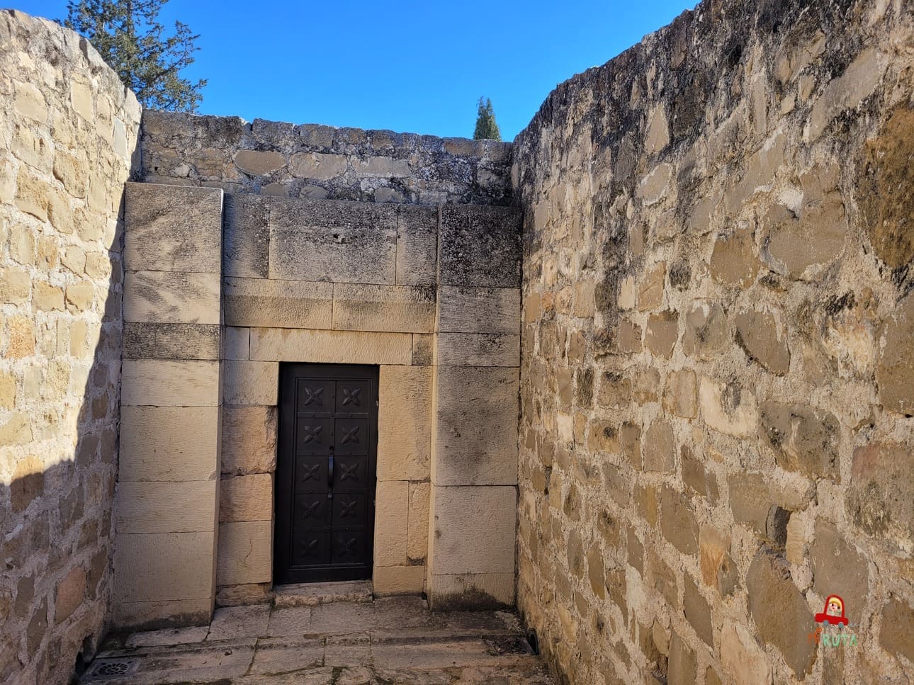 Tesoros prehistóricos de la provincia de Jaén Tumba principesca de Toya (3)
