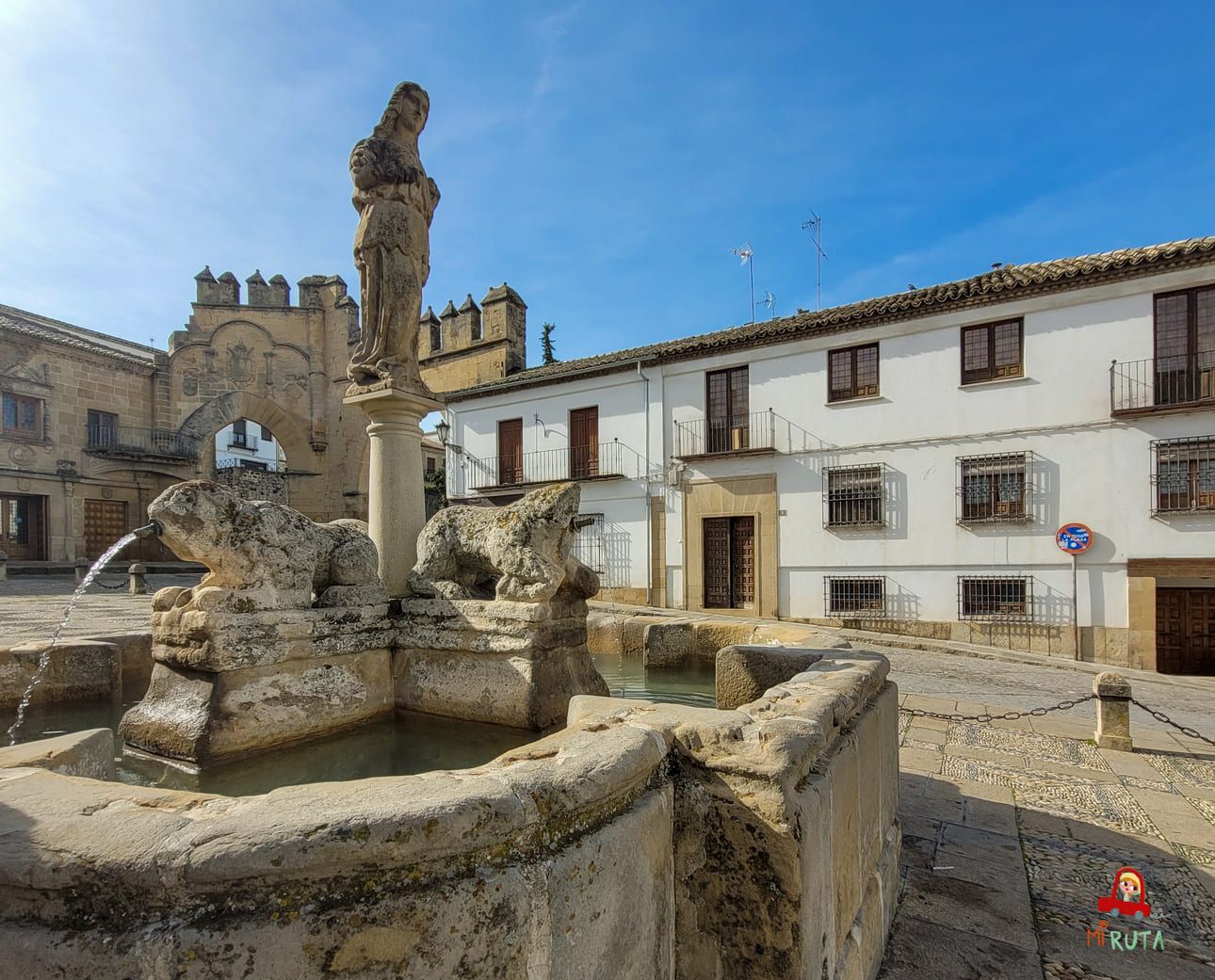 Plaza del Pópulo o de los Leones en Baeza Plaza del Pópulo o de los Leones en Baeza