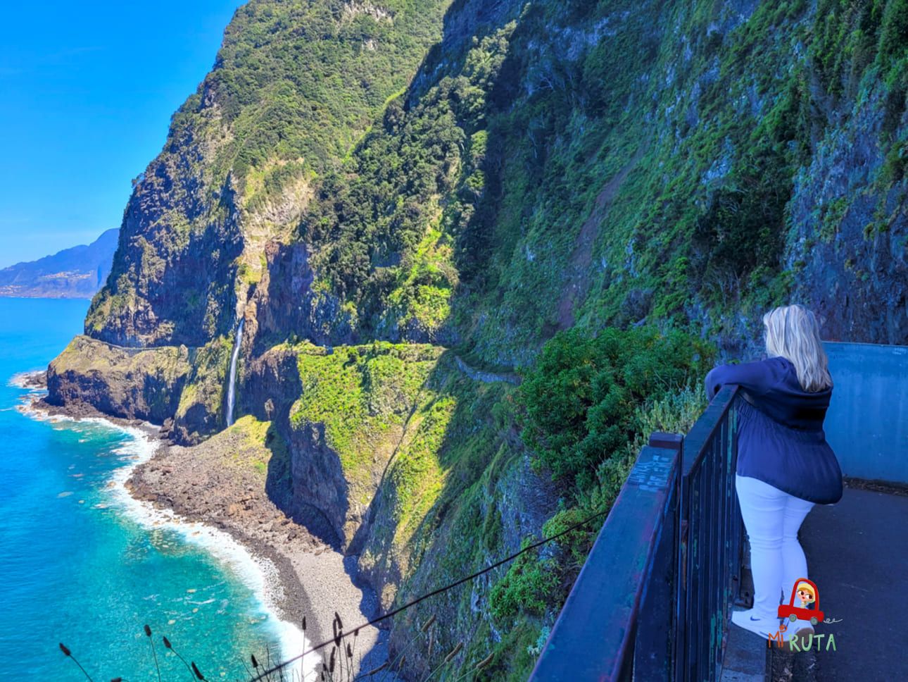 Ruta en coche por el norte de Madeira Mirador Cascada Velo de la novia_Madeira_@miruta