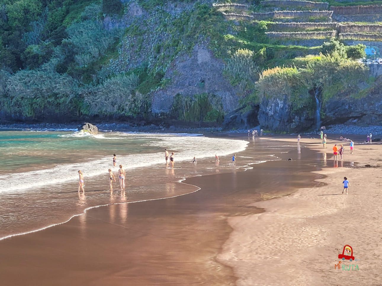 PLaya de Seixal_Madeira_miruta PLaya de Seixal_Madeira_miruta