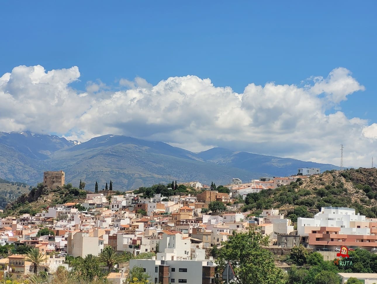 Granada en coche eléctrico Vélez de Benaudalla_ruta por la provincia de Granada en coche eléctrico