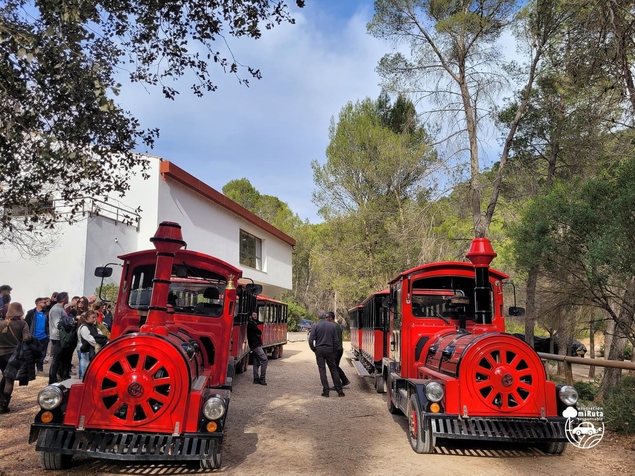Tren neumático en el Parque cinegético collado del almendral Tren neumático en el Parque cinegético collado del almendral