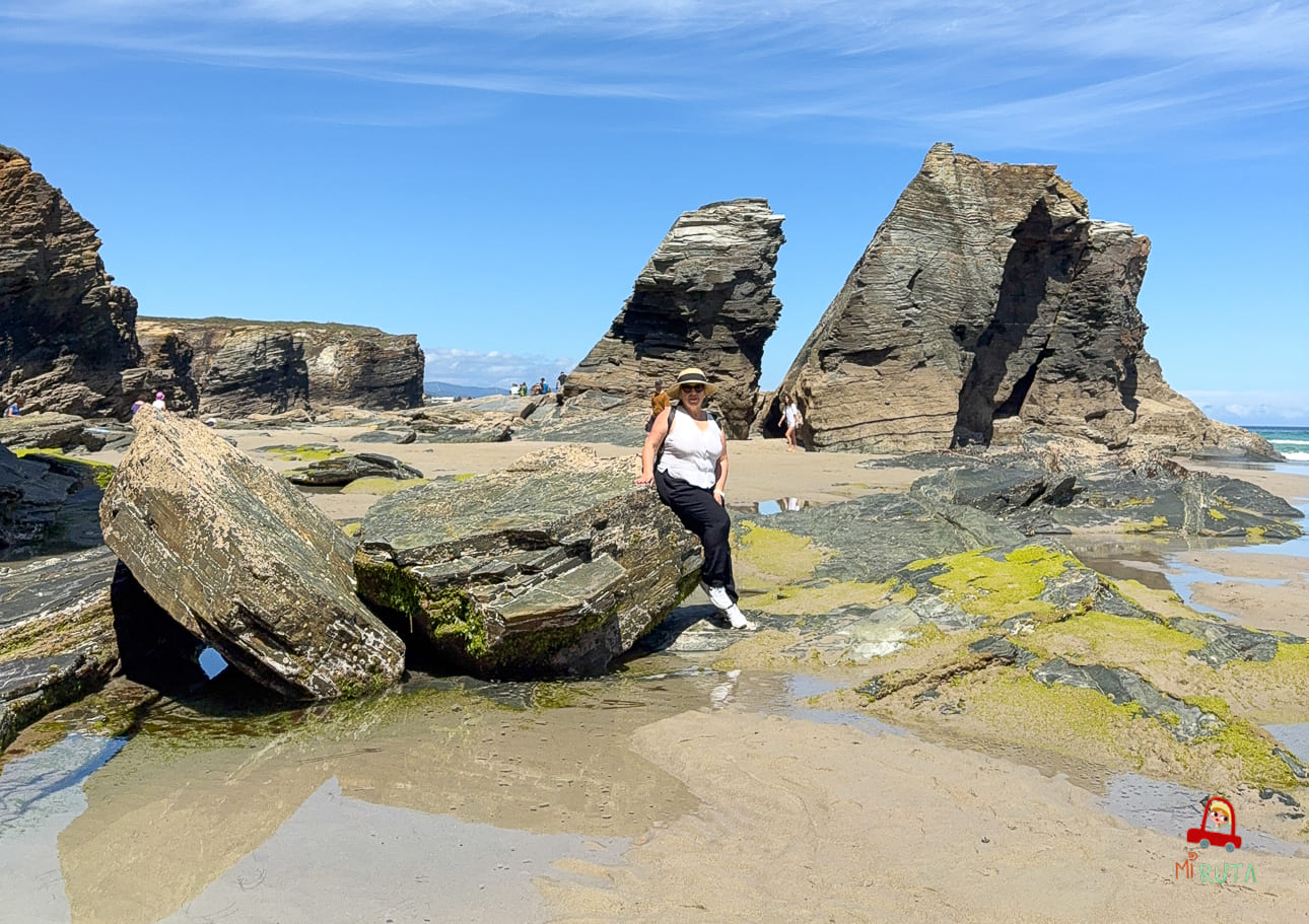 Playa de las Catedrales en Ribadeo Galicia Playa de las Catedrales en Ribadeo Galicia