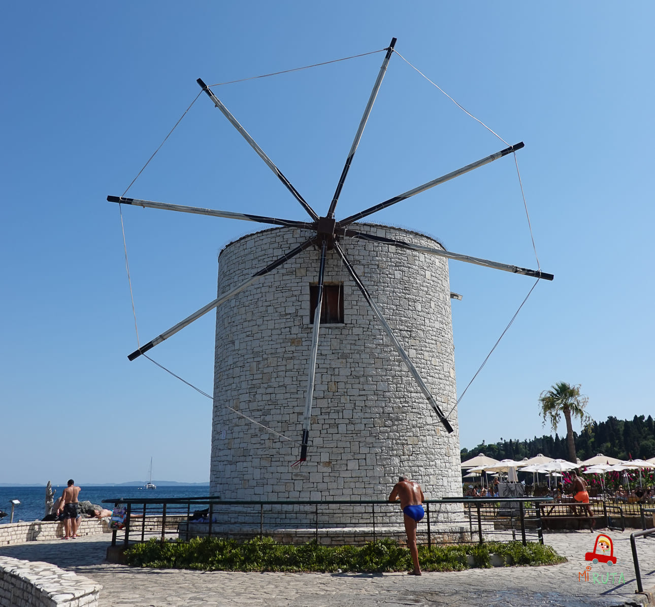 Anemomylos Windmill_Molino antiguo en Corfú Anemomylos Windmill_Molino antiguo en Corfú