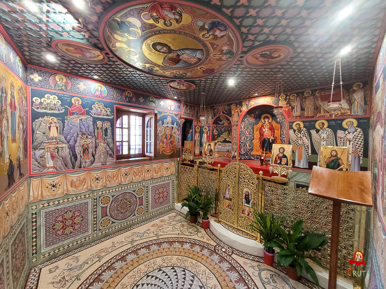 Interior del Gran Meteoro_Grecia