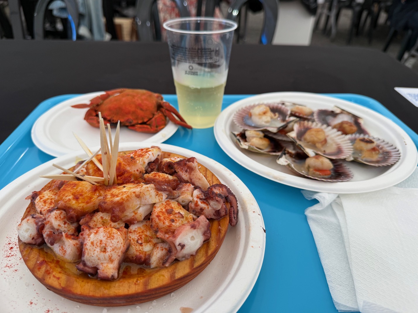 Pulpo y marisco en la feria del marisco de Vigo Pulpo y marisco en la feria del marisco de Vigo