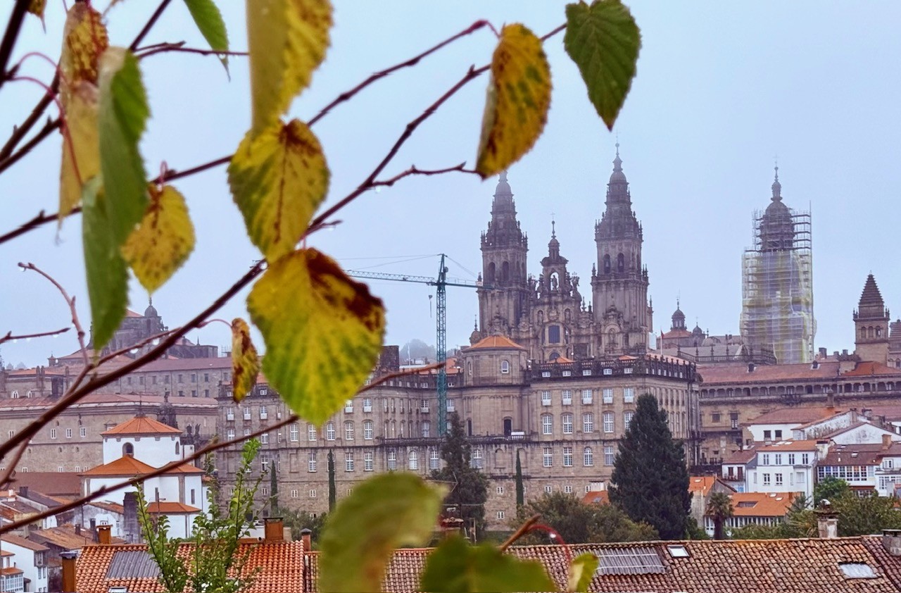 Santiago de Compostela desde el mirador del Parque de la alameda Santiago de Compostela desde el mirador del Parque de la alameda