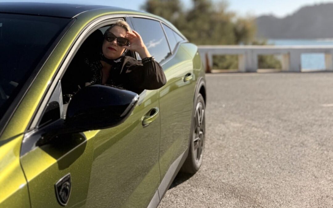 Ruta de cine en coche eléctrico entre Madrid y San Sebastián